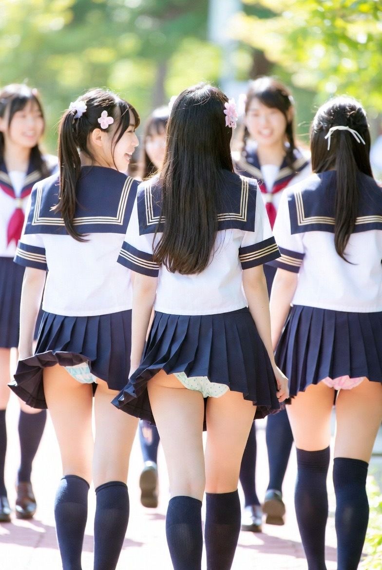 jk おしりパンチラ｜ちょいエロ サンプル画像 2